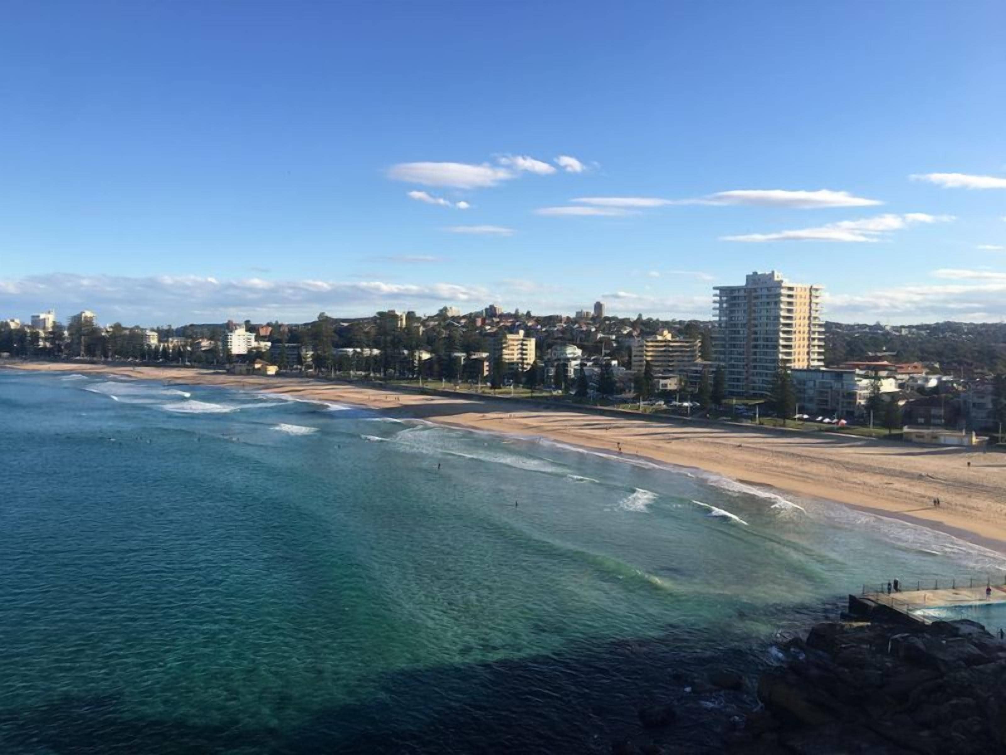 Beachfront on Golden Mile FREE Wi-Fi and Netflix — image 15