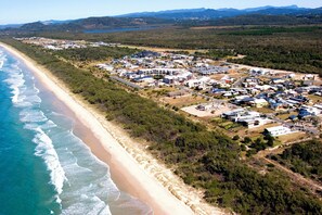 Beach - Short Stroll to White Sandy Beach (Casuarina)