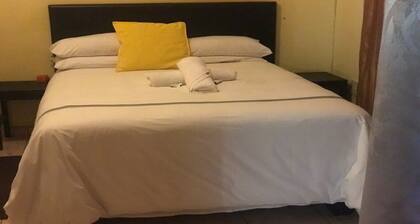 Essence of Africa Guesthouse Alojamiento y desayuno y cocina Alojamiento