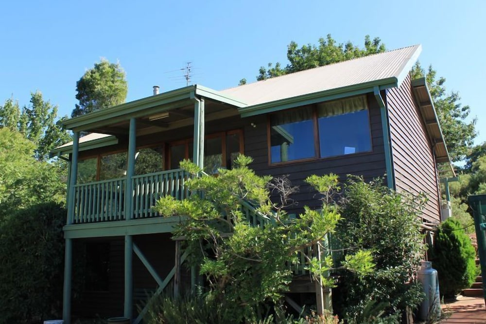 Chestnut Hill Cottage Balingup