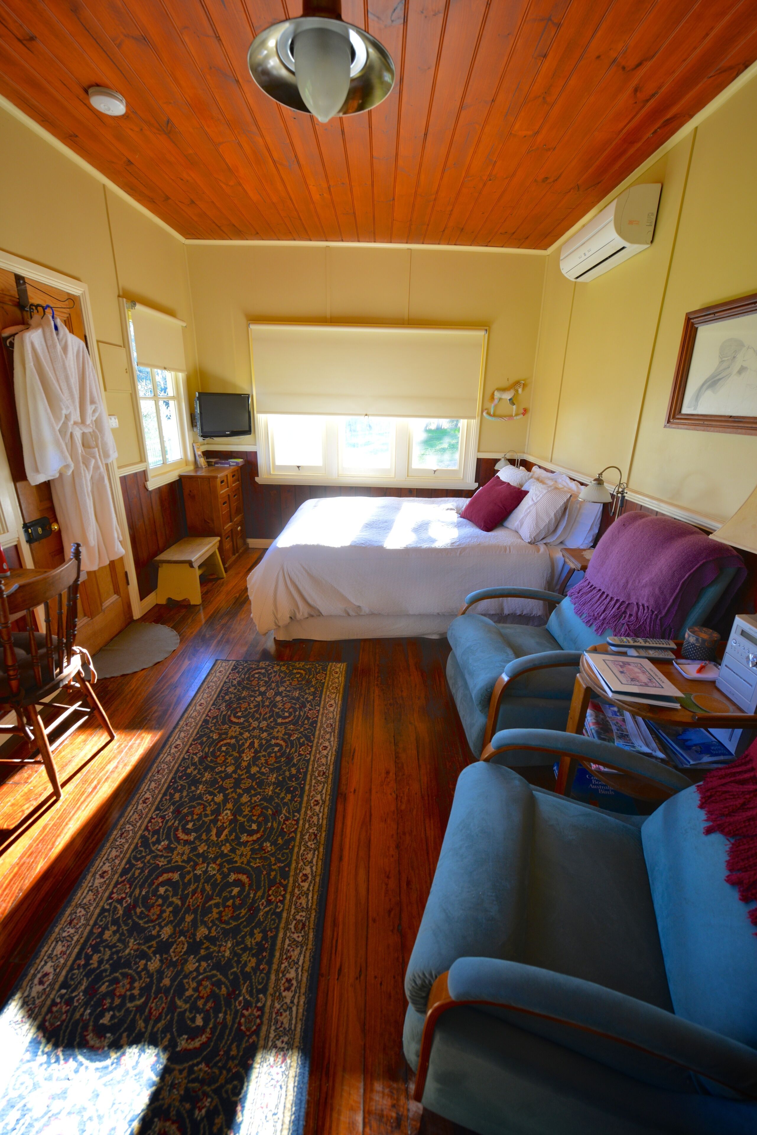 A Romantic Getaway pet friendly farm stay