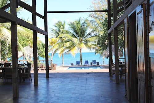 Beachfront | Beachside Private Pool | Immaculately Kept | Private Dive Resort