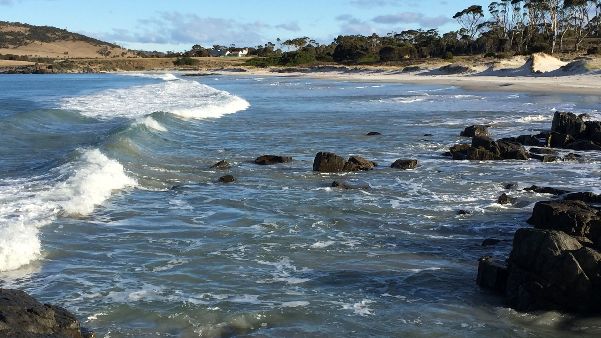 Saltworks Beach House - fun with family & friends — image 19