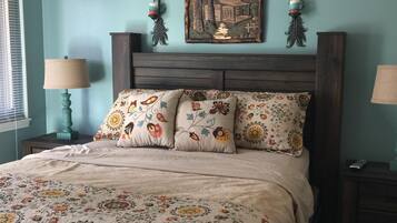 2 chambres, fer et planche à repasser, Wi-Fi gratuit, draps fournis