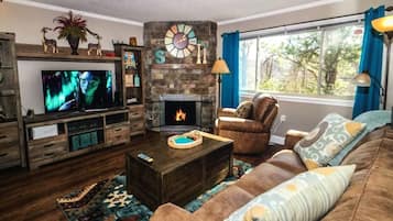 Smart-TV, Kamin, DVD-Player, Tischfußball