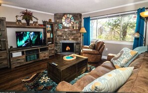 Smart-TV, Kamin, DVD-Player, Tischfußball