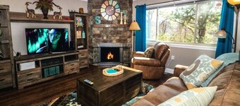 New Luxurious Listing! You will walk in and say "WOW!"