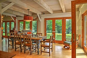 Dining - Property near Belleayre peaceful meditative winter wonder (Fleischmanns)