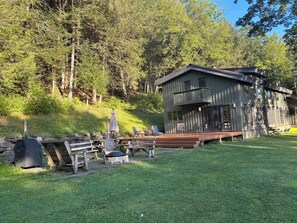 Terrace/patio - Property near Belleayre peaceful meditative winter wonder (Fleischmanns)