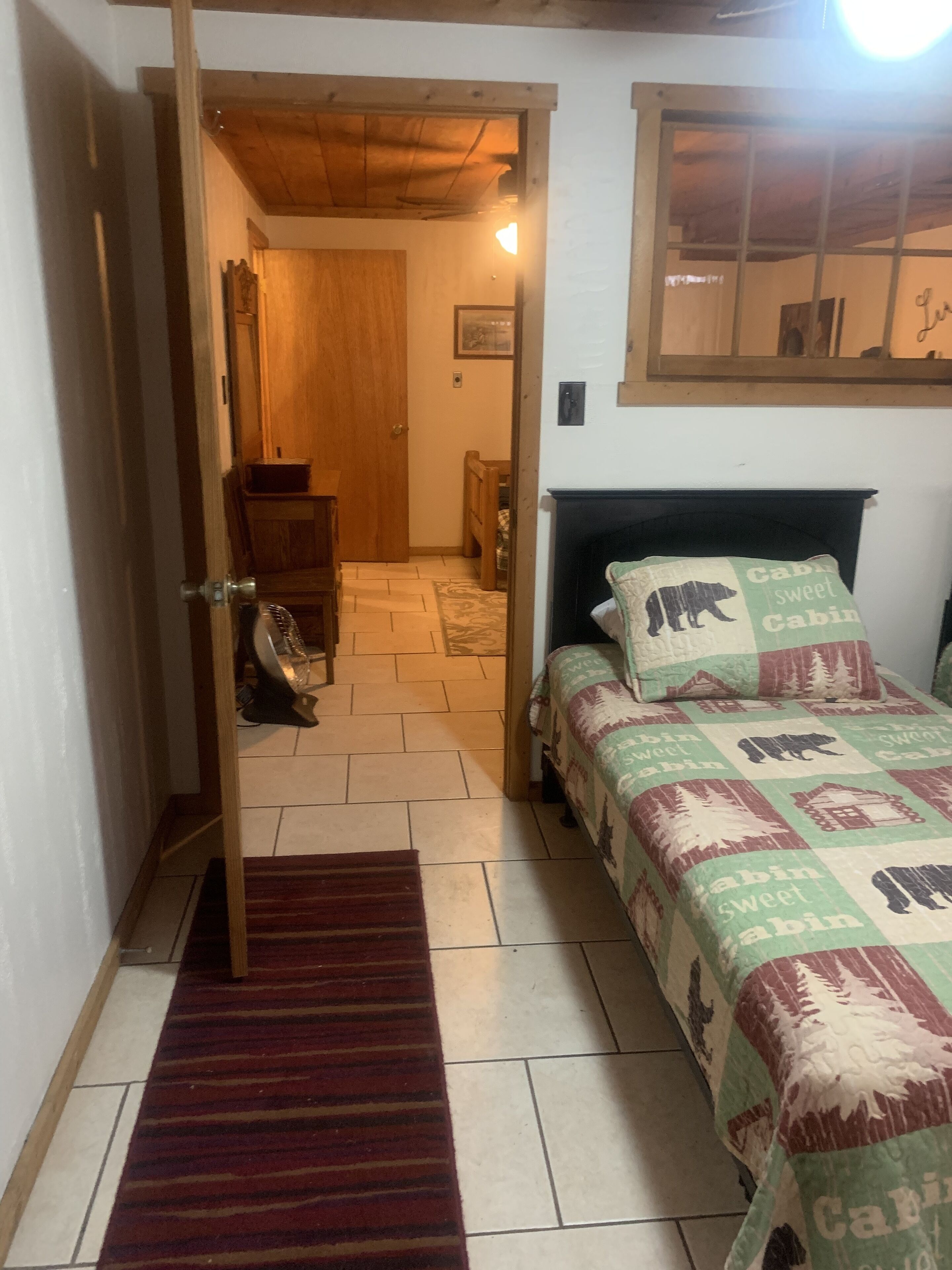 A Charming & Spacious Mountaintop Retreat with Spectacular View!