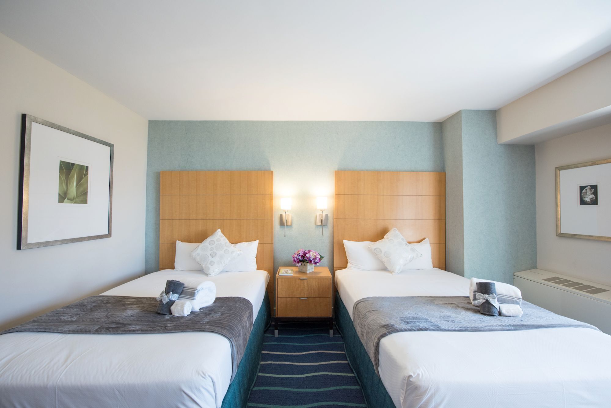 Great Hotel Type Ocean View! Enjoy Ala Moan in High Floor!! (AH9)