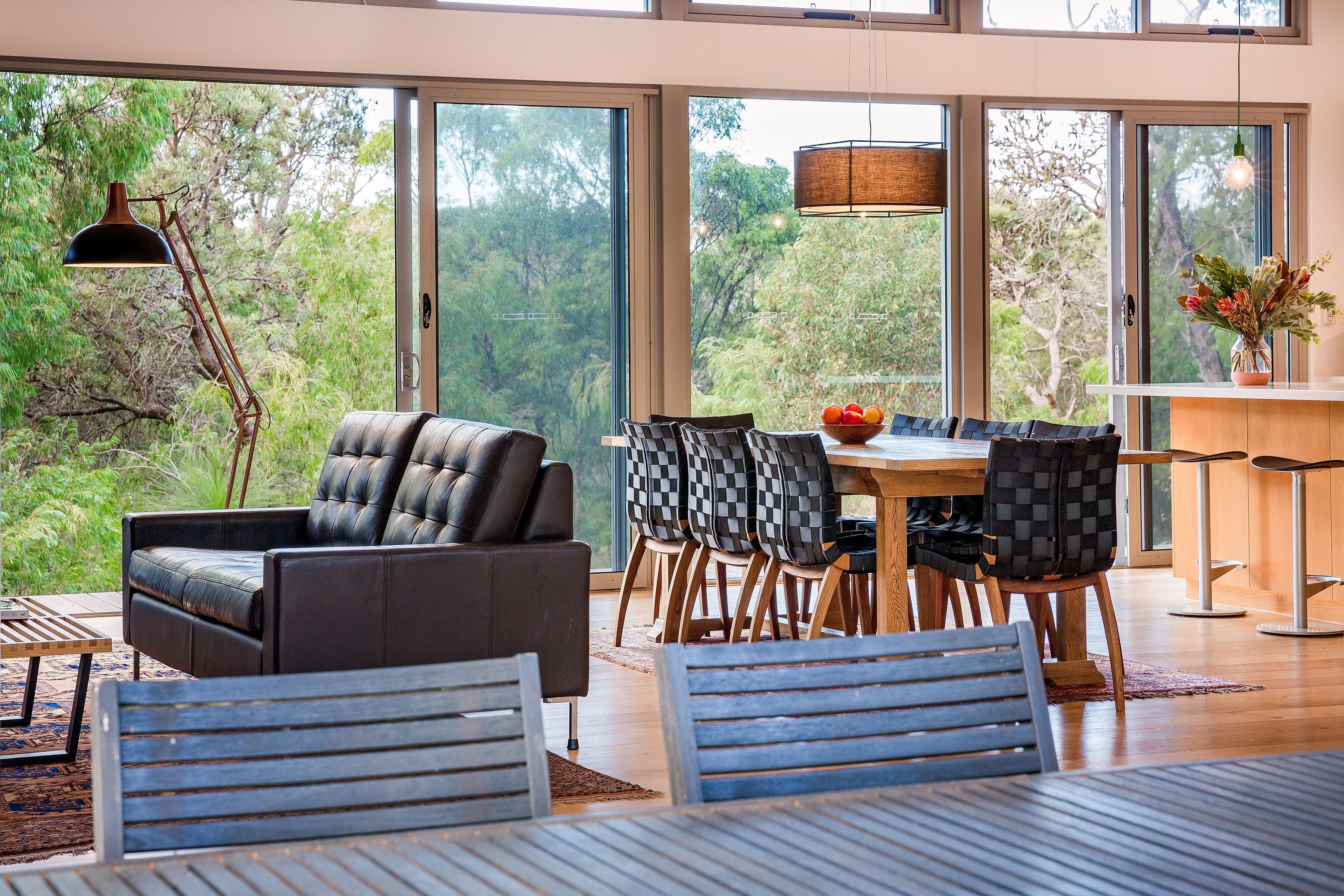 Injidup Sanctuary - luxury home close to the beach  — image 23