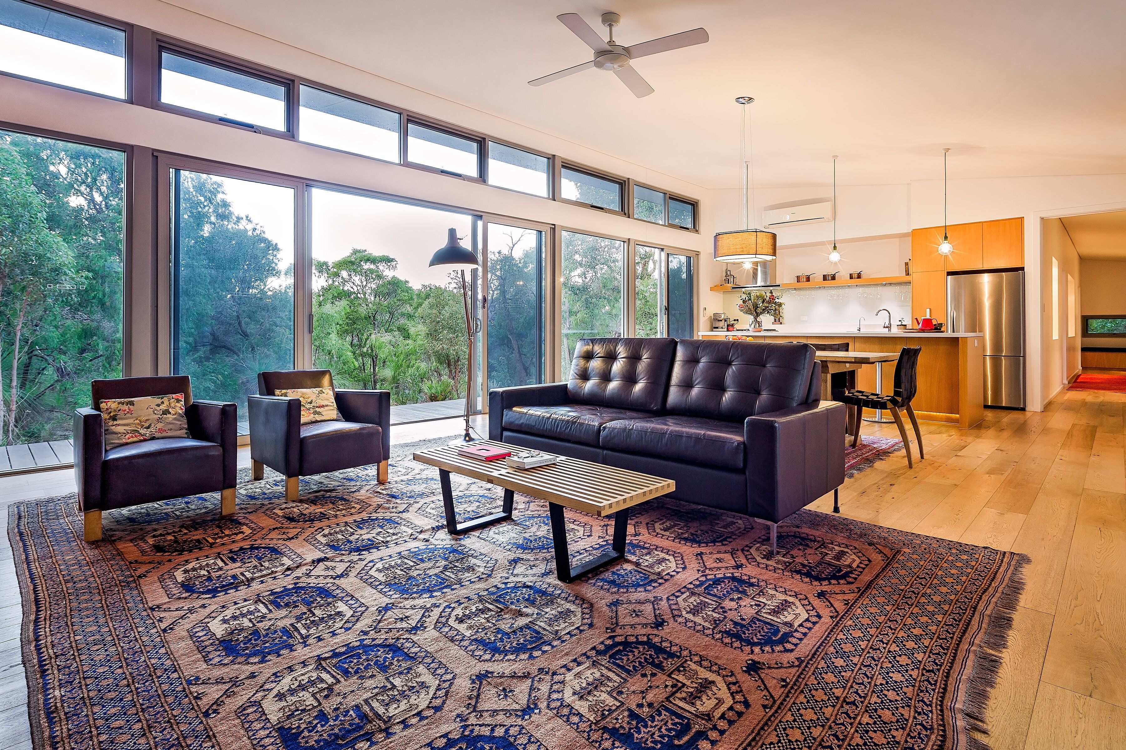 Injidup Sanctuary - luxury home close to the beach  — image 5