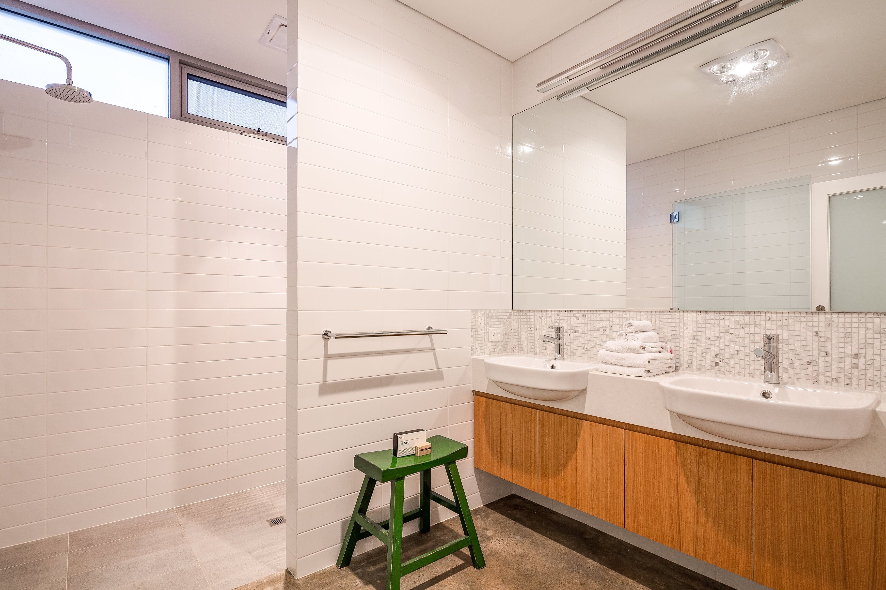 Injidup Sanctuary - luxury home close to the beach  — image 21