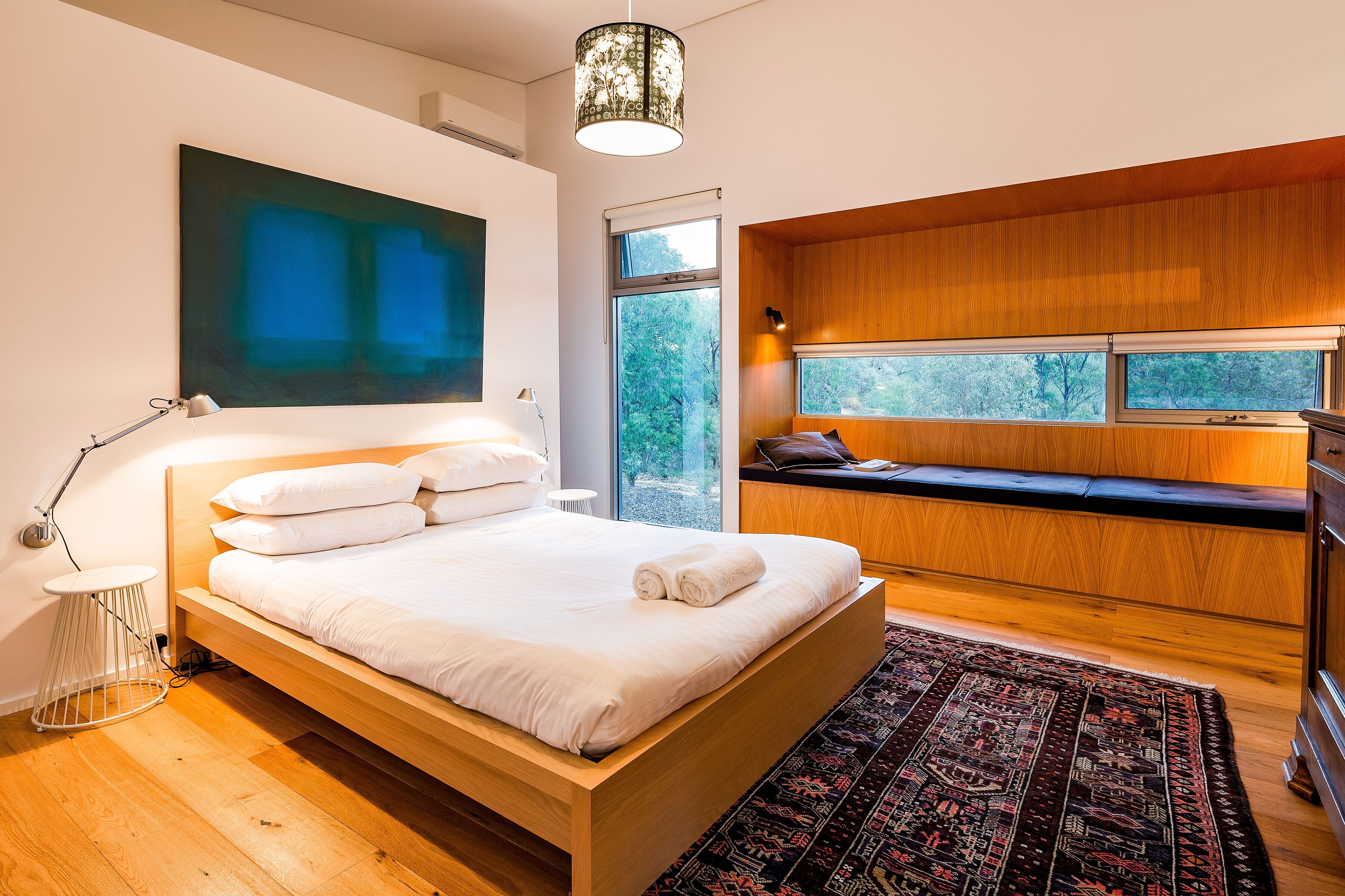 Injidup Sanctuary - luxury home close to the beach  — image 12