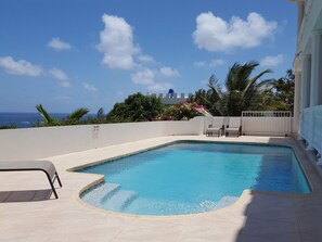 Piscine extérieure, piscine chauffée