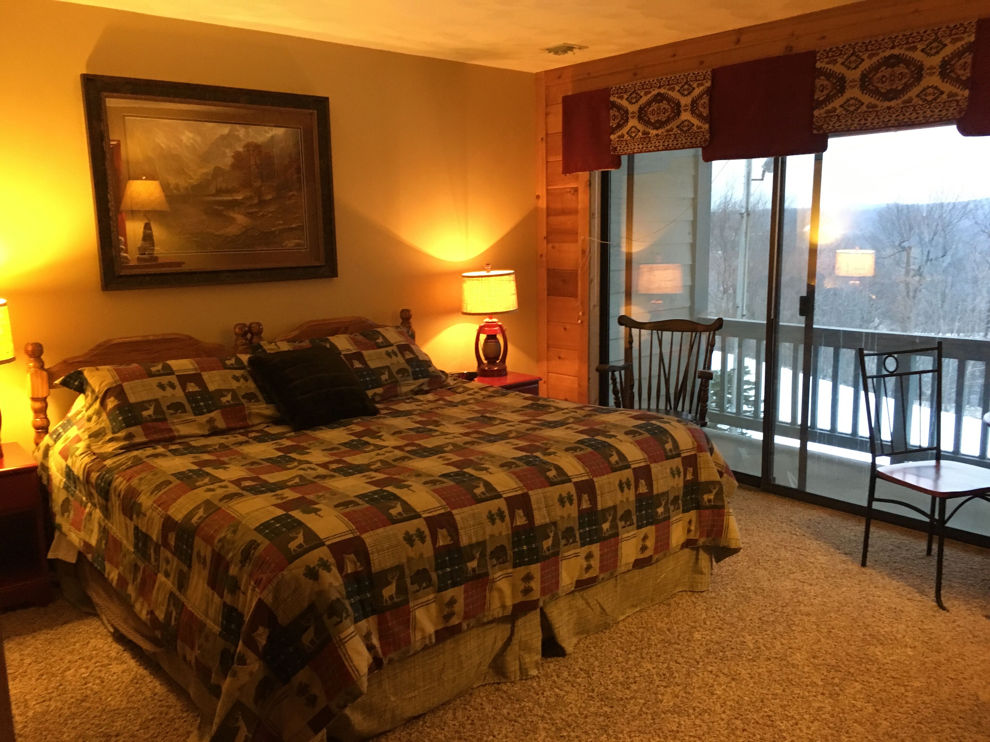 Ski-In/Ski-Out to Boomerang Trail,Corkscrew,Avalanche, Goosebumps at 7 Springs