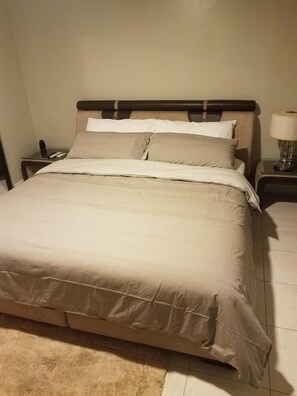 1 bedroom, iron/ironing board, free WiFi, bed sheets - ***YOUR HOME AWAY FROM HOME!!*** (Havendale)