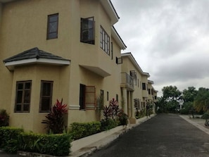 Exterior - ***YOUR HOME AWAY FROM HOME!!*** (Havendale)