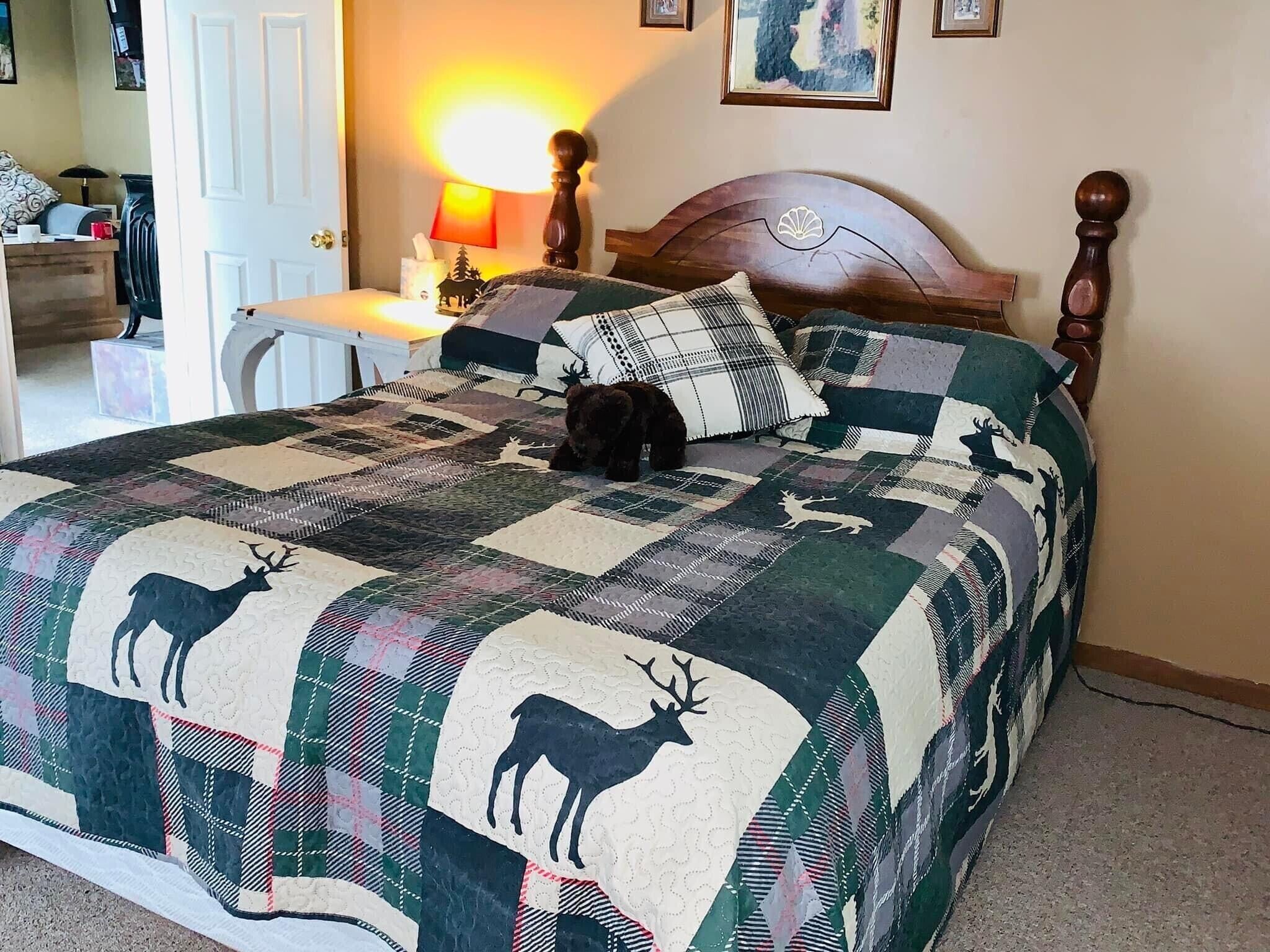 5br 1 Ba Cottage In The Heart Of St. Ignace