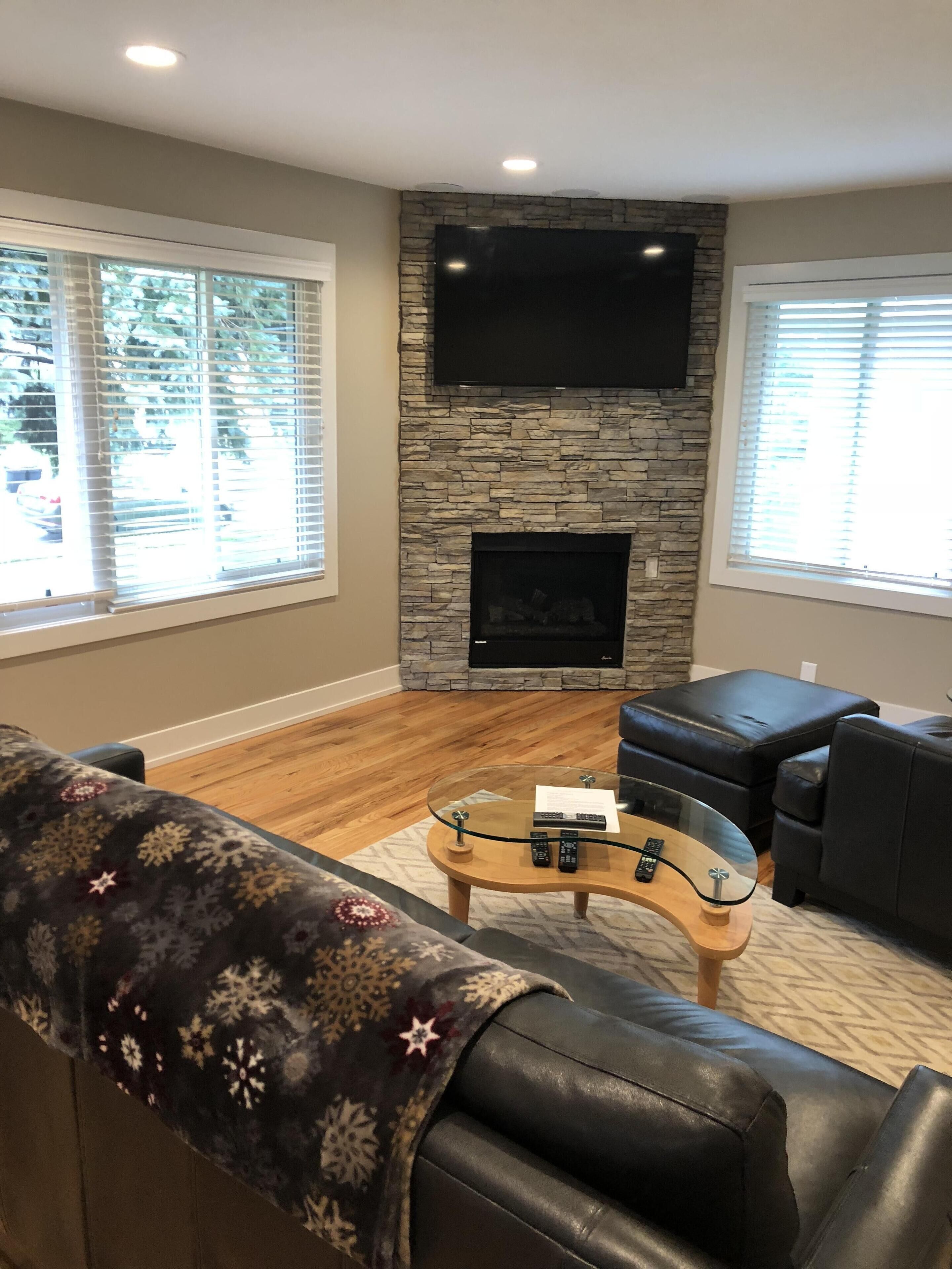 *OMAHA'S BEST MIDTOWN CHARMER- MINS TO DOWNTOWN, UNMC, CWS, ZOO, CHI CEN!