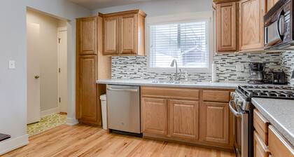 TÄYDELLINEN RENOVAATIO - MIDTOWN GEM MINS CWS, DOWNTOWN, UNMC, CENTURYLINK, ETC!