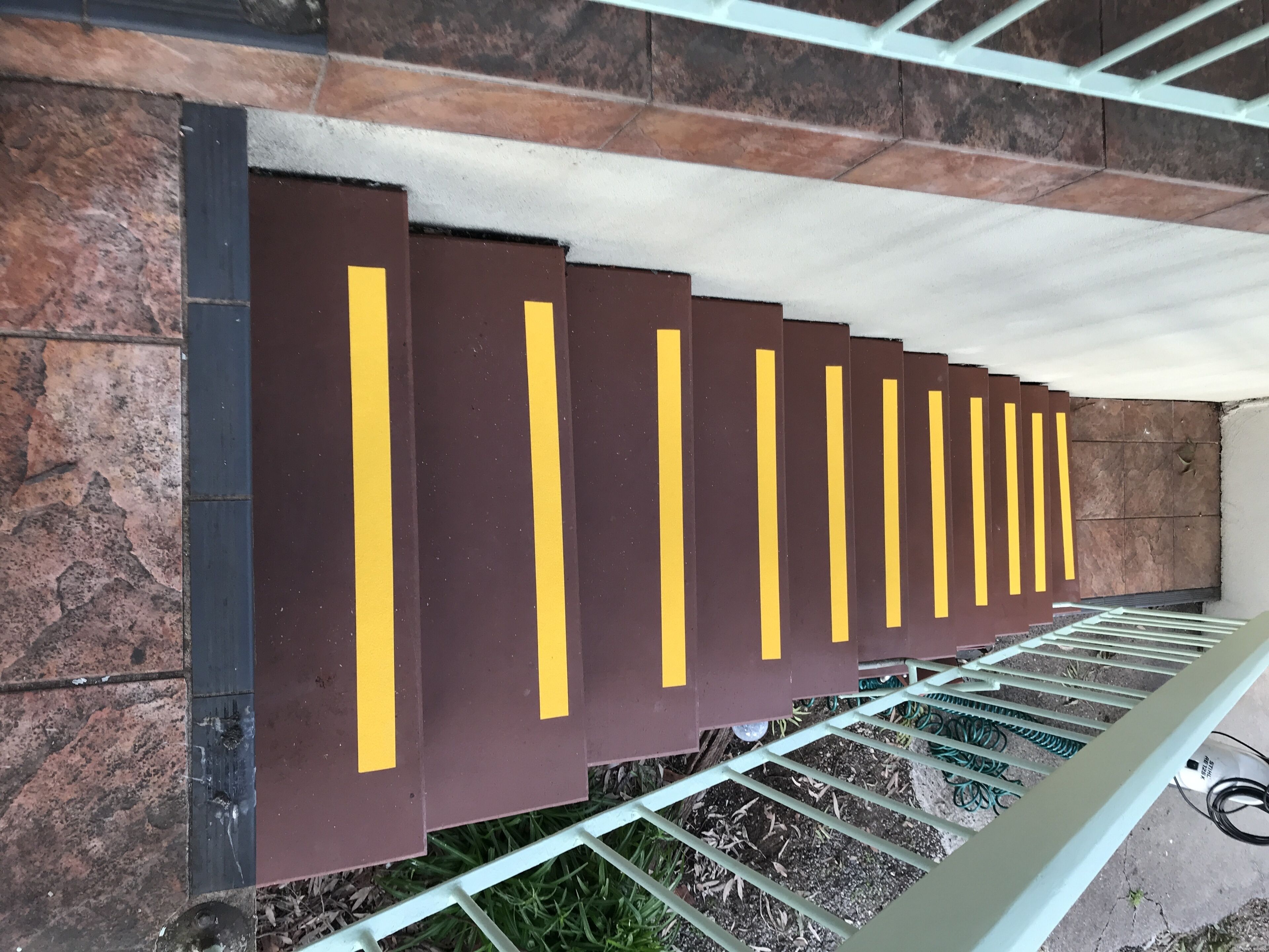 Eltham Retreat Guest House - Warm & Bright Home — image 22