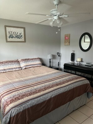 1 Schlafzimmer, Bügeleisen/Bügelbrett, kostenloses WLAN, Bettwäsche