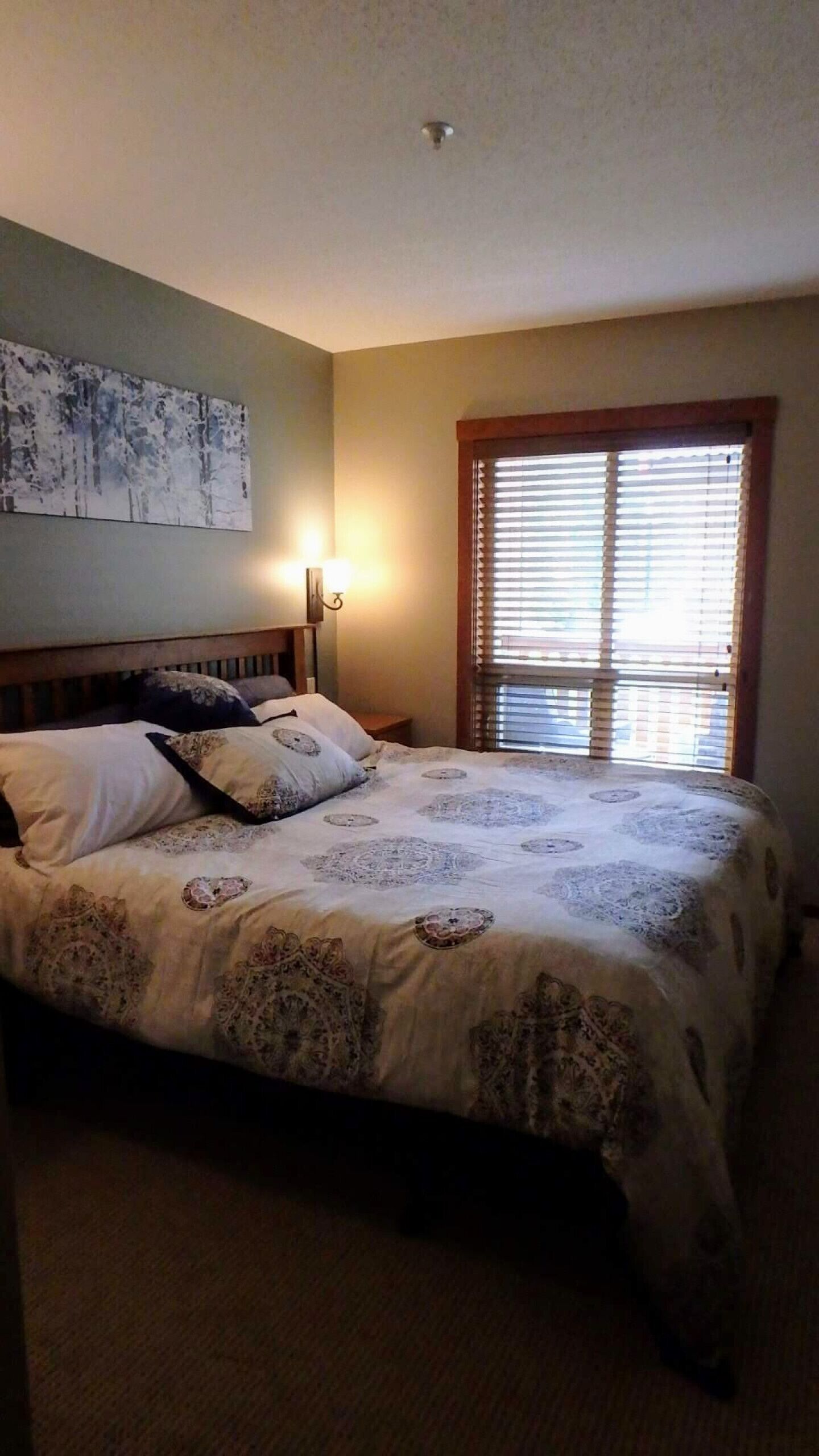 A warm place in the heart of Sun Peaks!