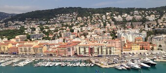 Apartment with a beautiful view in the Port !