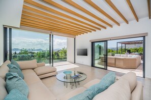 TV, video games, DVD player, ping pong - Villa Casa Boquer By SunVillas Mallorca (Puerto Pollença)