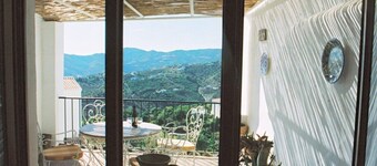 Gran casa en un exquisito pueblo árabe del siglo XVI.