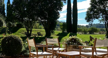 Renoviertes Bauernhaus in der Provence, 6/8-Doppelschlafzimmer, Pool & Sauna