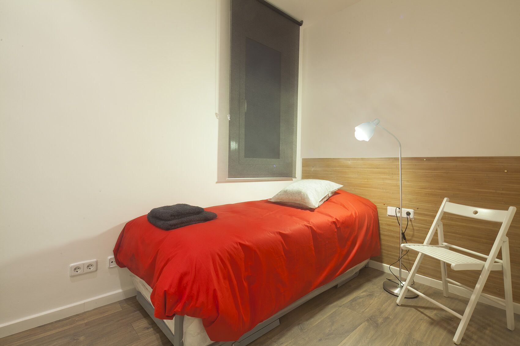 Golden Sagrada Familia apartment in Barcelona