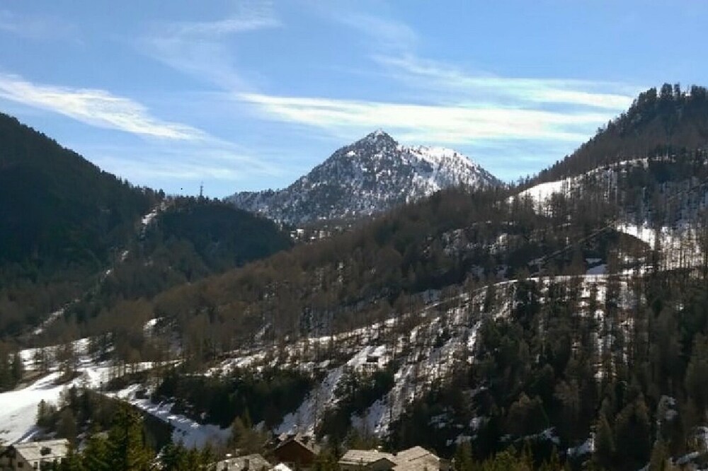 Cosy panoramic two-room flat in Claviere, in the skiable “Via Lattea” (Milky Way