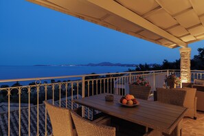Outdoor dining - Villa Alemar House with private pool, Spectacular sea views,150m to the beach. (Corfu)