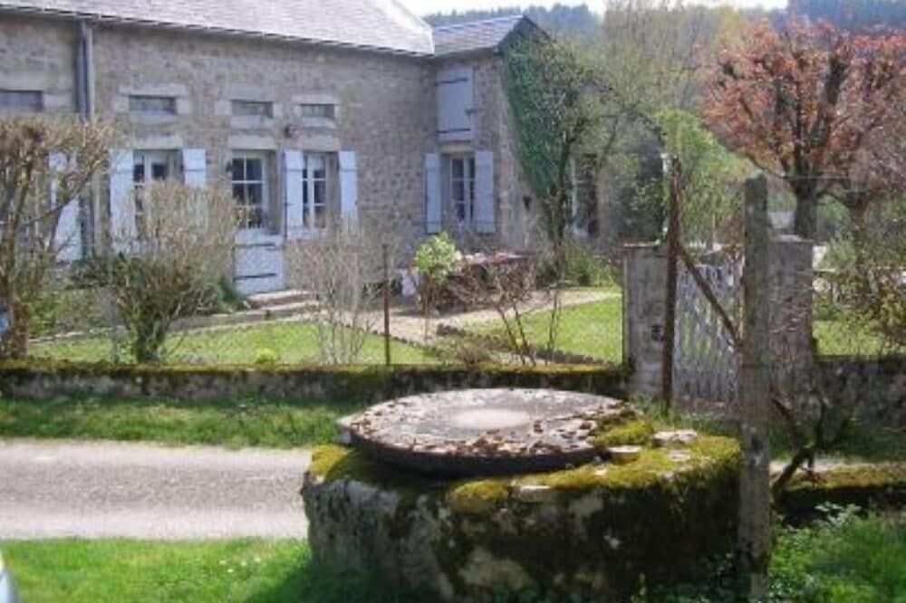 House with garden in the heart of Morvan, Burgondy