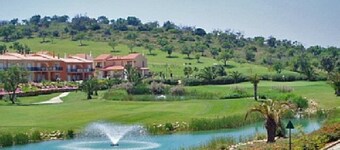 5 Star Luxurious Villa With Panoramic Golf Views.