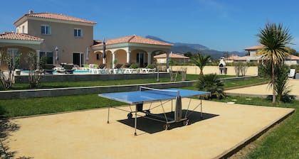 House / Villa - Folelli