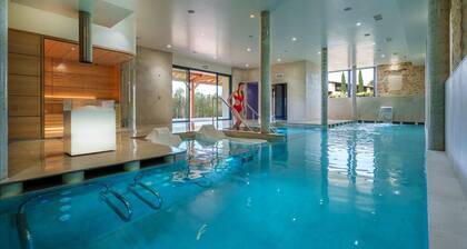 Villa CorduriĂšs - climatisation & Piscine chauffĂ©e au calme dans un charmant Domaine â XIV