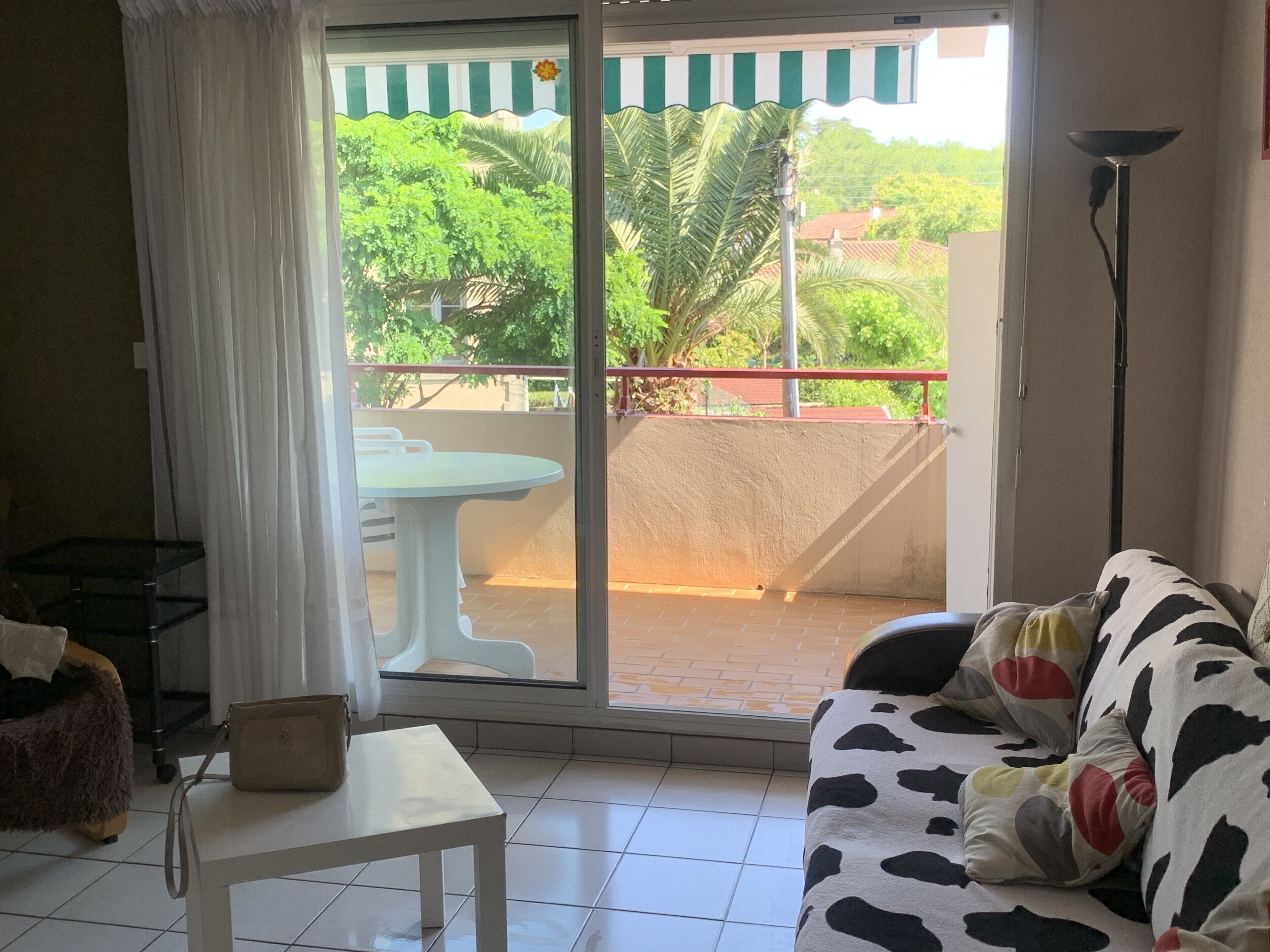 APTARTAMENTO OF 45 M2 WITH PARKING AND WIFI. 30 m. of the beach