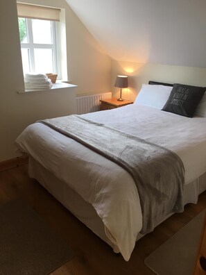 3 bedrooms, iron/ironing board, travel crib, free WiFi