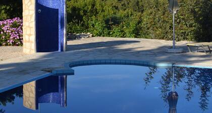 Villa in Almyrida with Private pool, Sea & Mountain Views - free wifi & air con