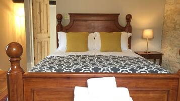 1 chambre, fer et planche Ă repasser, Wi-Fi, draps fournis