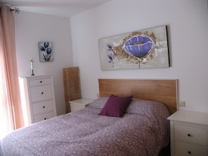 1 bedroom, iron/ironing board, free WiFi, bed sheets