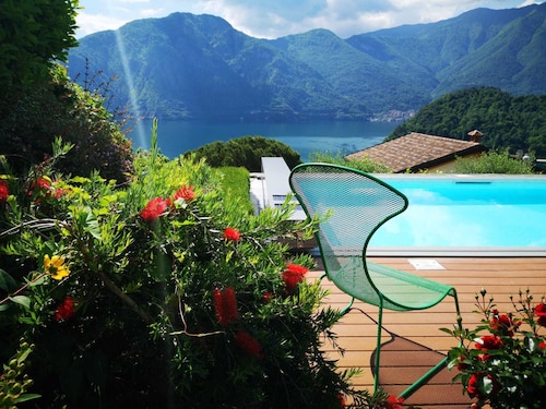 LUXUS-BUNGALOW, atemberaubende Ausblicke, maximale Privatsphäre und Ruhe