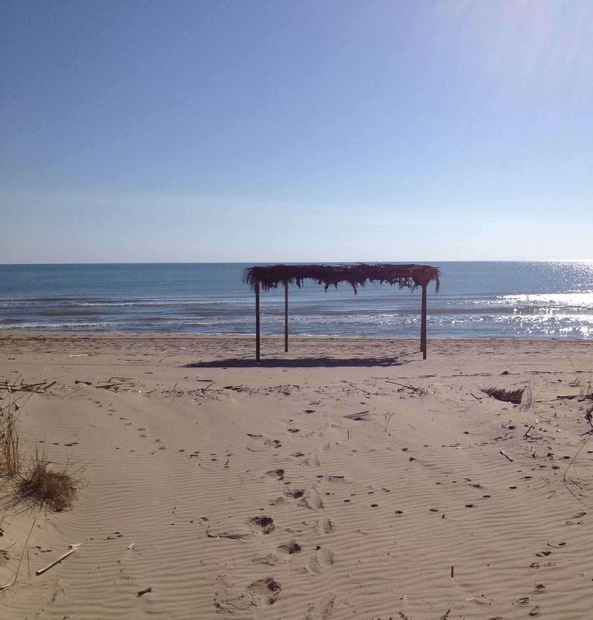 Beach nearby, sun-loungers, beach towels