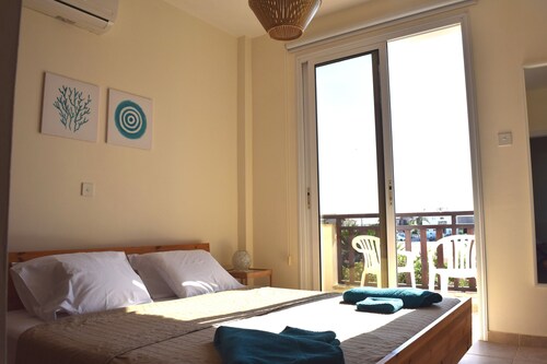 Villa Calm: 3 Schlafzimmer, 100 m vom Strand entfernt