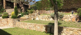 Maison isolée avec piscine, barbecue et jardin à 10min. de la plage. Familles idéales