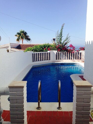 Casa mit privatem Pool, Meerblick und ruhiger Lage